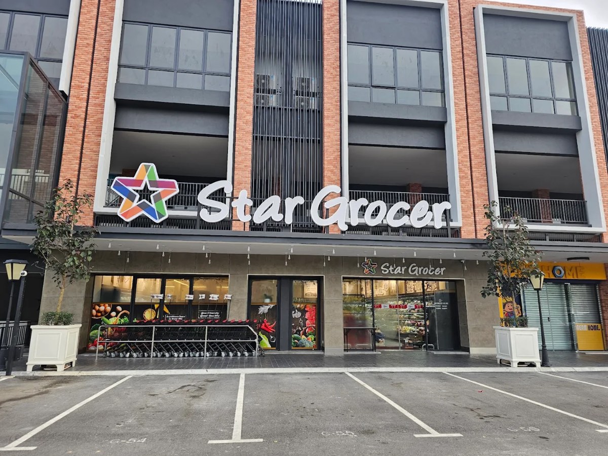 Star Grocer shopfront at Gamuda Square, with MY HOME next door on the right
